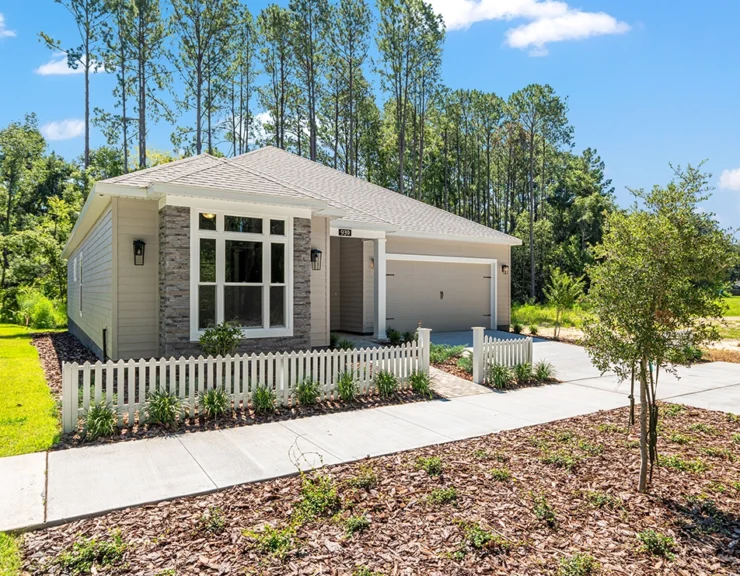 Exterior of new construction home in Newberry, FL